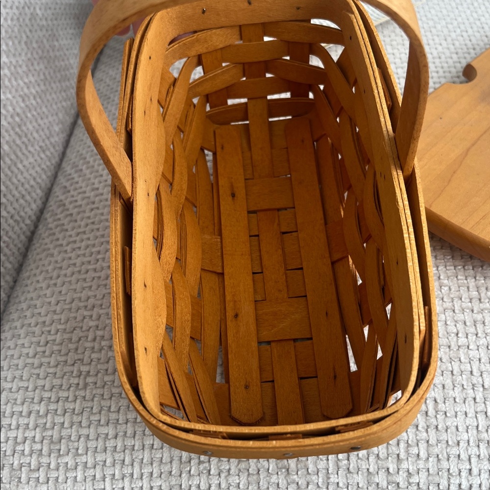 Longaberger Horizon of Hope Basket with Blue Lining - Picture 11 of 15